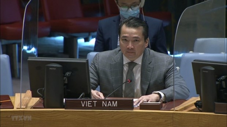 Vietnam underlines general approach to security amid global threats